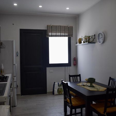 شقة La Casa Dei Leoni Di Sicilia باليرمو المظهر الخارجي الصورة